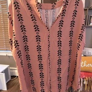 Short sleeved blouse